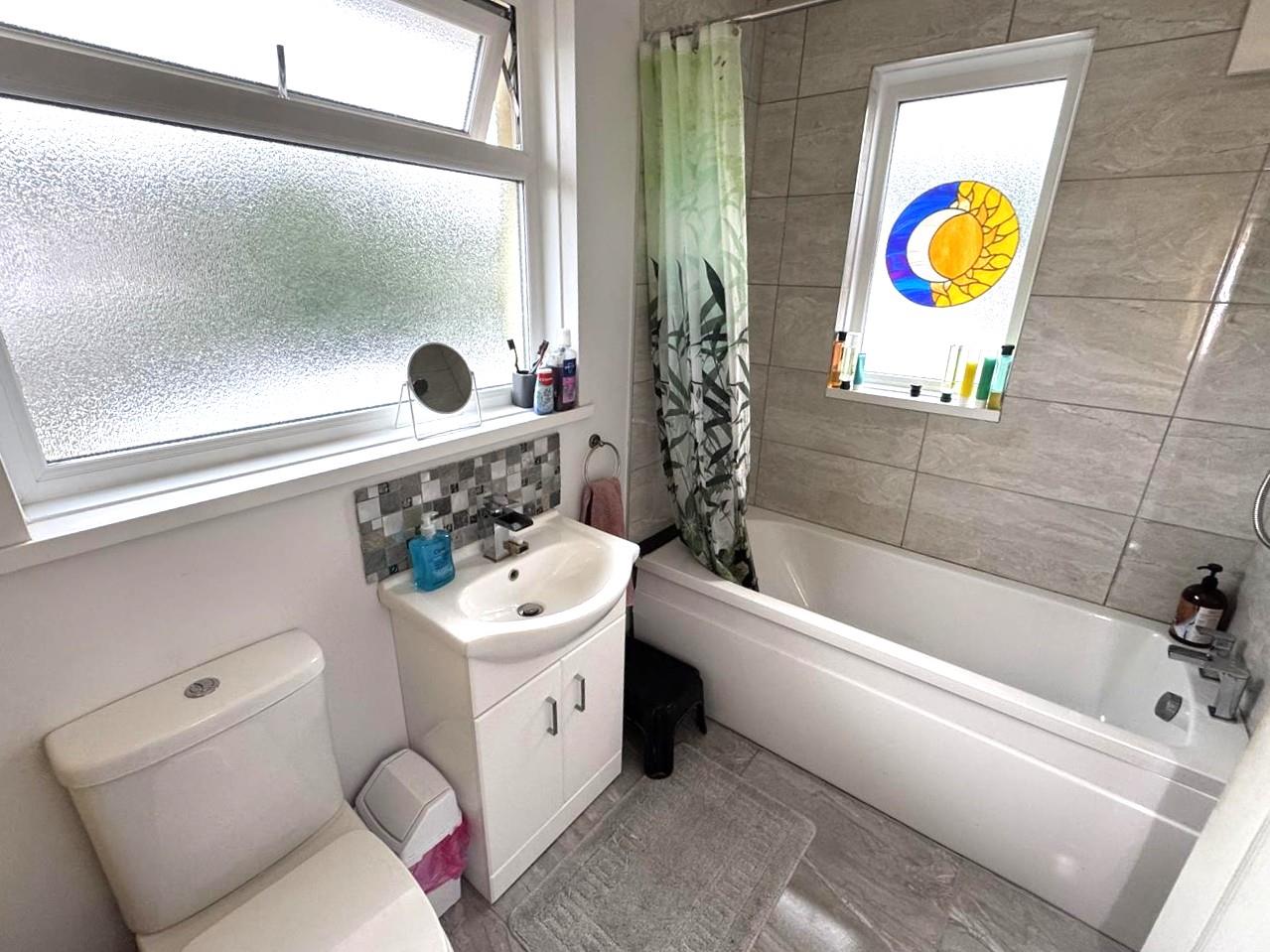 .Enfield Close, Cwmrhydyceirw, Swansea, SA6 6LW
